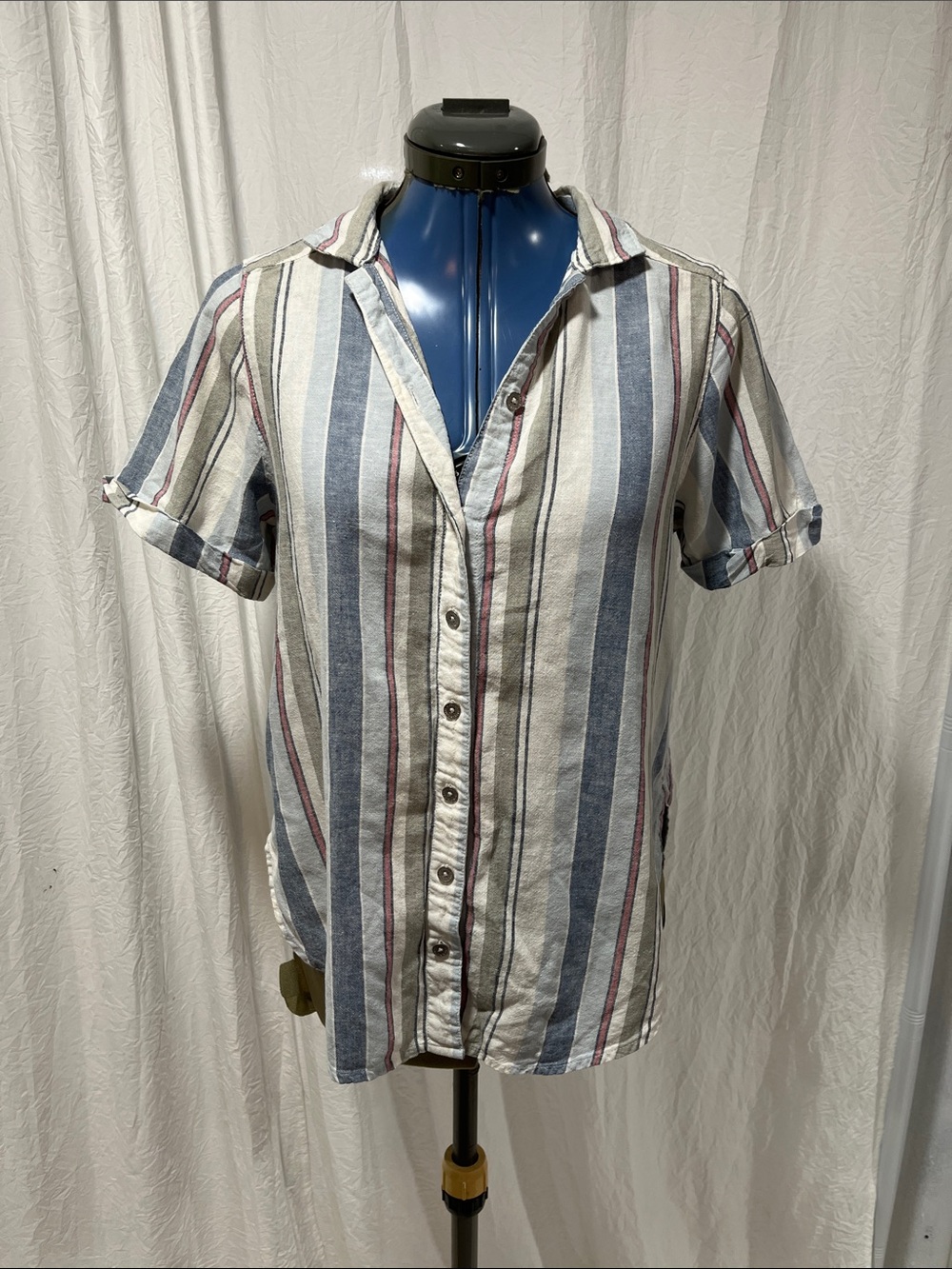 Abercrombie & Fitch Short-Sleeve Button-Down Shirt - Blue, White & Red Stripe